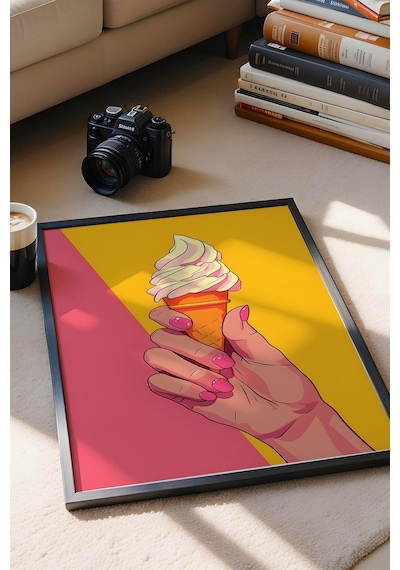 Dondurma Tutan El Yumuşak Dondurma Külah Çerçeveli Tablo - Pop Art Poster Tablo