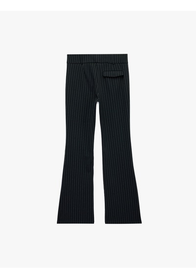 Koton Viskon Karışımlı Slim Fit Düğmeli İspanyol Paça Pantolon Lacivert Çizgili 6sal40088ık Koton Viskon Karışımlı Slim Fit Düğmeli İspanyol Paça Pantolon Lacivert Çizgili 6sal40088ık