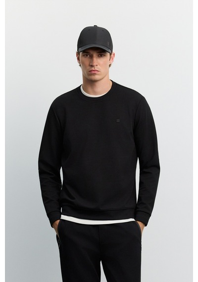 Avva Erkek Siyah Bisiklet Yaka Kolay Ütülenen Regular Fit Sweatshirt B001035