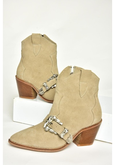 Fox Shoes T380395002 Bej Süet Taş Detaylı Kadın Bot Bej-süet Bej