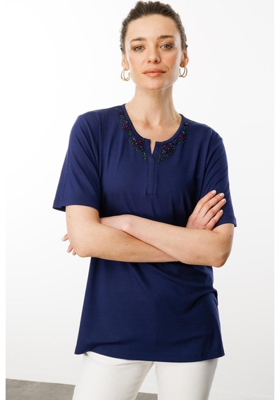 Kadın Açma Yaka Dantel Çiçek İşlemeli Penye T-shirt Lacivert Lacivert