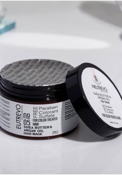 Neutrevo Professional No:5 Argan Serisi İpeksi Parlaklık Saç Bakım Maskesi 300 Ml