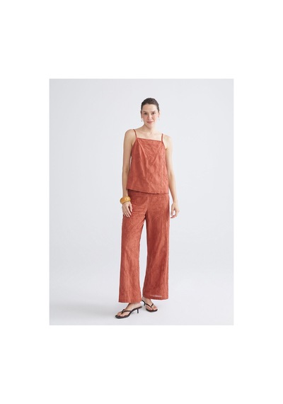 LC Waikiki Alıta Cıty Farkıyla Kare Yaka Nakışlı İp Askılı Fiyonklu Bluz Belirtilmemiş - 919285845 Belirtilmemiş LC Waikiki Alıta Cıty Farkıyla Kare Yaka Nakışlı İp Askılı Fiyonklu Bluz Belirtilmemiş - 919285845 Belirtilmemiş