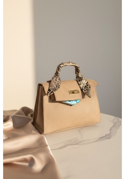 Vellabags Bej Kadın El Çantası Gold Kilitli, Leopar Fular Detaylı Şık Modern Tasarım Bej - Pembe
