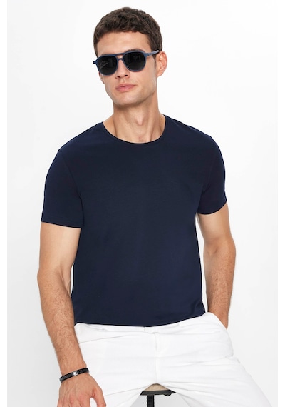 Tudors Erkek Slim Fit Dar Kesim Pamuklu Yumuşak Dokulu Esnek Kumaş Düz Basic Lacivert Bisiklet Yaka Tişört-31552-lacivert Lacivert