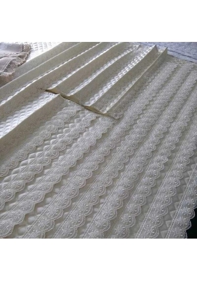 Ceylan Home Dolap İçi Kapitone Güpürlü Güpürsüz Raf Örtüsü Beyaz 001