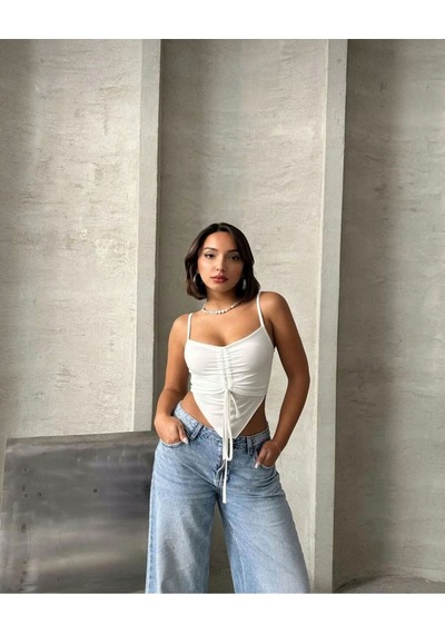 Önü Büzgülü Askılı Crop Beyaz