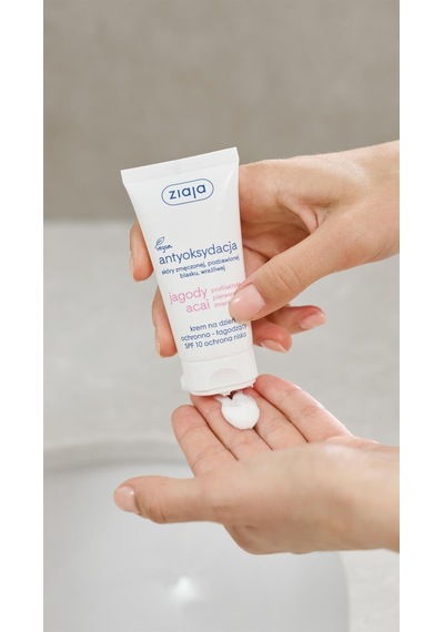 Ziaja Acai Berry  Koruyucu & Yatıştırıcı Gündüz Kremi SPF10 50 ML