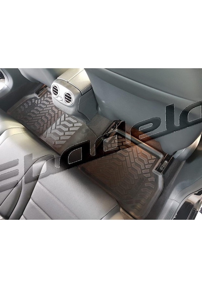 Mercedes C Serisi W205 Havuzlu 3D Paspası 1.Kalite Araca Özel
