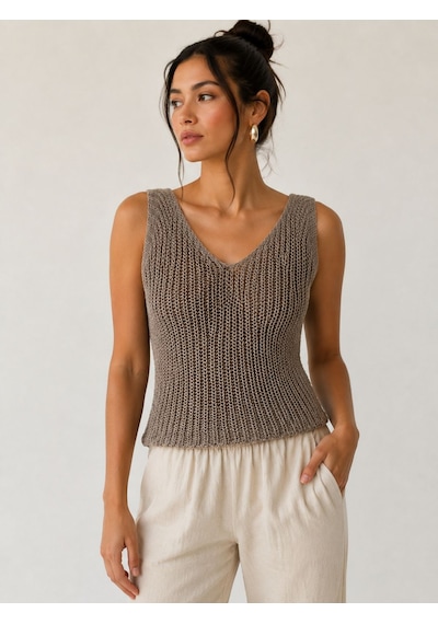 Neden Tekstil Twist Knot Detaylı Premium Kadın Triko Bluz V Yaka Örgü Dokulu Şık Crop Tasarım - Bej