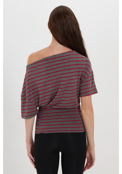 Tudors Kadın Regular Fit Klasik Kesim Asimetrik Yaka Yarasa Kol Çizgili Likralı Bordo Viskon Crop Bluz-52831