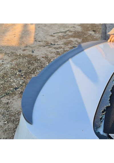 Renault Megane 4 Sedan - M4 Style - Spoiler 2012-2019
