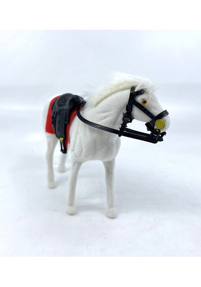 Livery Stable - Süvari Eyerli Beyaz Oyuncak At