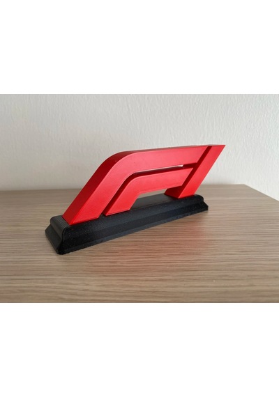 Formula 1 Logo Standı Kırmızı Siyah Dekoratif Masa Aksesuarı Yarı
