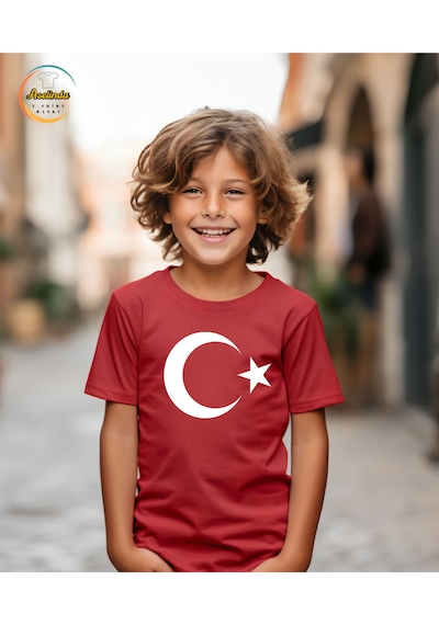 Aselinda Ay Yıldızlı Kırmızı Çocuk Tişört 29 Ekim Gösterileri Için Uygundur -çoklu Alım Için Mesaj Atınız KIrmızı