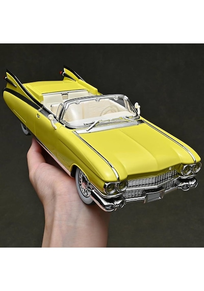 Hobiez World 1 : 24 Lisanslı Cadillac Eldorado Kapıları ve Kaputu Açılabilir Model Araba