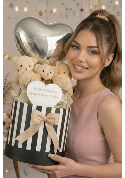 Premium Silindir Kutusunda Aynalı Ve Kalp Balonlu Peluş Taba 5li Ayıcık Buketi