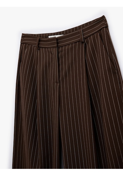 Koton Pileli Viskon Karışımlı Geniş Paça Çizgili Pantolon Kahverengi Çizgili 6sak40129pw Kahve Çizgili Koton Pileli Viskon Karışımlı Geniş Paça Çizgili Pantolon Kahverengi Çizgili 6sak40129pw Kahve Çizgili
