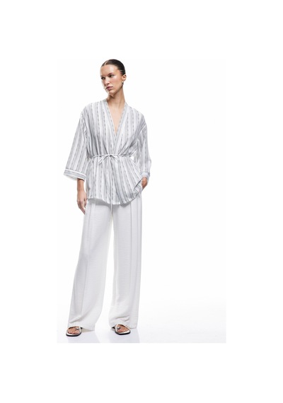 Koton Rahat Kalıp Kemer Detaylı 3/4 Geniş Kollu Uzun Kimono Siyah Çizgili 5sak50110pw Siyah Çizgili Koton Rahat Kalıp Kemer Detaylı 3/4 Geniş Kollu Uzun Kimono Siyah Çizgili 5sak50110pw Siyah Çizgili