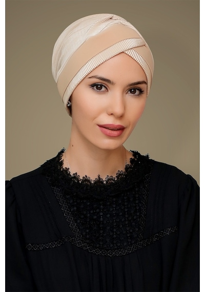 Hürrem Bone Bej Pratik Hazır Geçmeli Tesettür Bone Fukuro Piliseli Tek Bantlı Bej