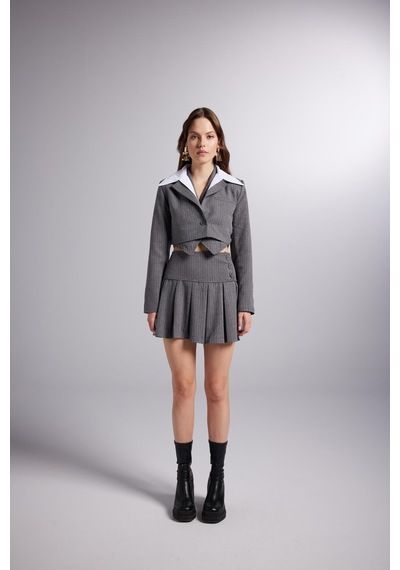 Holly Lolly Çıkarılabilir Gömlek Yakası Detaylı Çizgili Crop Kira Blazer Ceket Gri