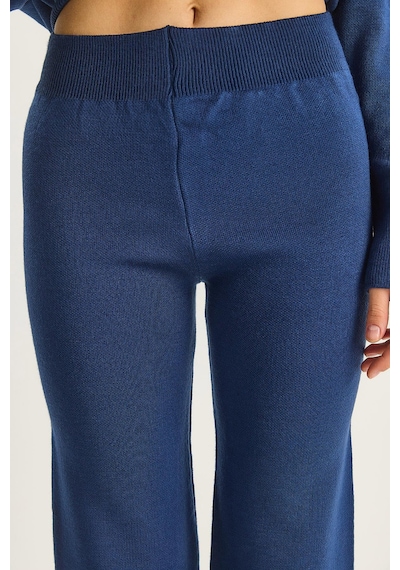 Shade Kadın Relax Fit Kapüşonlu Hırka Yüksek Bel Pantolon Triko Takım Tt251003 60283645 - Lacivert Shade Kadın Relax Fit Kapüşonlu Hırka Yüksek Bel Pantolon Triko Takım Tt251003 60283645 - Lacivert