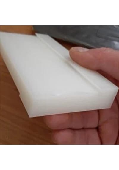 Parke Zemin Döşeme Takozu Beyaz 15 Cm 7 Cm Polyamid Laminant Parke Çakma Takozu