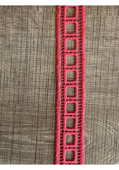 Zincir Şerit Tasarım Dekoratif Etnik Desen Kırmızı Şerit 1 Metre En 3 Cm
