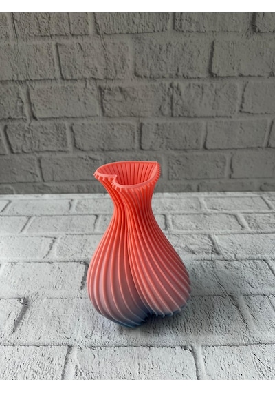Romantik Figürlü Süslük Vazo Modern Tasarım 15 Cm Pembe