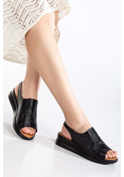 Analin Shoes Kadın Hakiki Deri Lastikli Sandalet Siyah