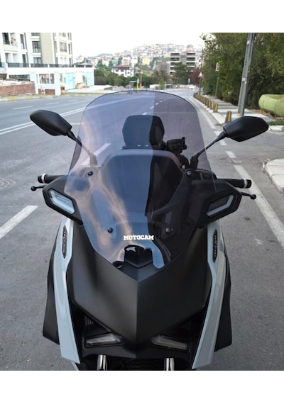 Motocam Yamaha Xmax Techmax Ön Cam 2025-2026 Model 52cm Füme Renkli 4mm Asansörlü