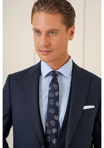 Efor Slim Fit Kırlangıç Yaka Çift Yırtmaçlı Yelekli Klasik Lacivert Takım Elbise Tk 895 Lacivert Efor Slim Fit Kırlangıç Yaka Çift Yırtmaçlı Yelekli Klasik Lacivert Takım Elbise Tk 895 Lacivert