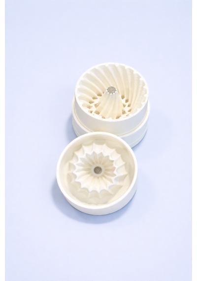 Baharat Öğütücü Grinder - 3d Baskı, Mıknatıslı Kapaklı Beyaz