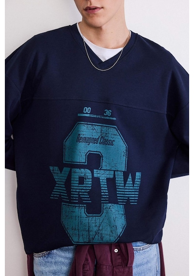 Defacto Boxy Fit V Yaka Baskılı Sweatshirt G6473ax25wnnv253 Lacivert-nv253