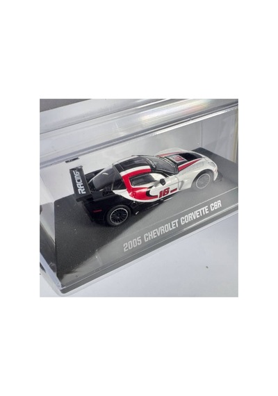 Collection 2005 Chevrolet Corvette C6r 1:64 Model Araba -beyaz