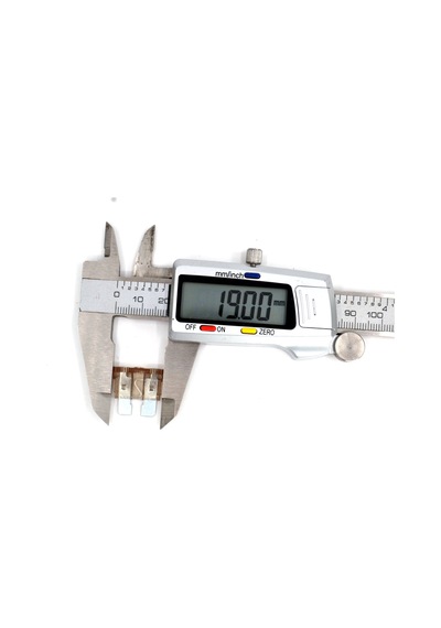 Adam 7,5a Füme 12v - 32v Dc Standart Oto Bıçak Sigorta 100 Adet