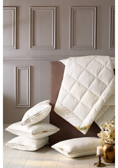 Othello Elegante Crowna Yorgan 195X215 Çift Kişilik Krem