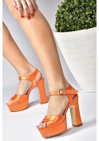 Fox Shoes Turuncu Saten Kumaş Platform Topuklu Kadın Abiye Ayakkabı M348202404 Turuncu
