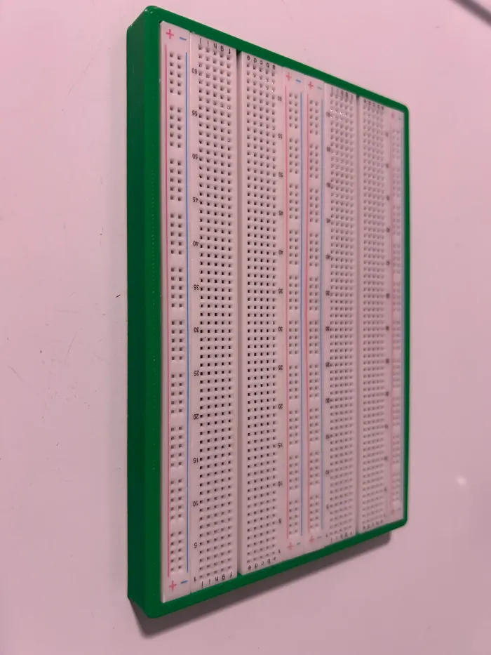 Breadboard Düzenleme Ve Sabitleme Kutusu Plastik Deney Kartı Altlığı 172x118x13 Mm Çok Renkli