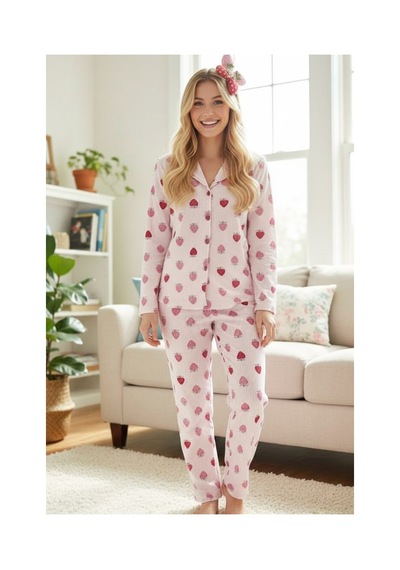 Siyah İnci Mevsimlik İnce Düğmeli Örme Pijama Takım 7978 Çilek Desenli