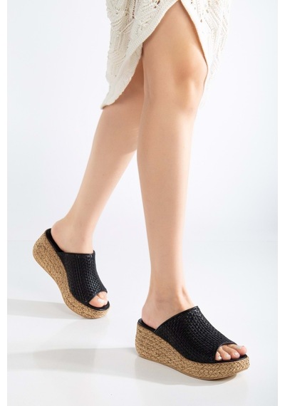 Analin Shoes Kadın Hakiki Deri Örgülü Terlik - Siyah