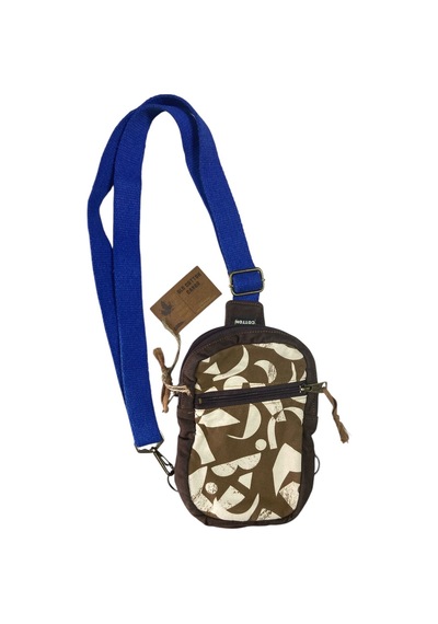 Old Cotton Cargo Vintage Unisex Renkli Günlük Salaş Toparlayıcı Çapraz Göğüs Omuz Postacı Çantası 13cmx21cm Kahverengi Old Cotton Cargo Vintage Unisex Renkli Günlük Salaş Toparlayıcı Çapraz Göğüs Omuz Postacı Çantası 13cmx21cm Kahverengi