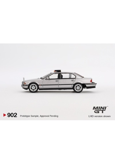 Mini Gt Bmw 750ıl "tomorrow Never Dies" Bl 902 Çok Renkli