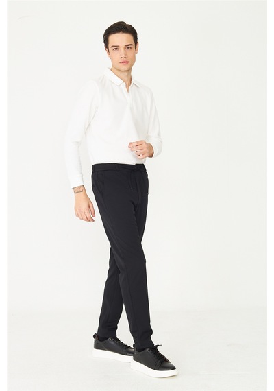 Siyah Bağcıklı Modern Kesim Jogger Pantolon Siyah