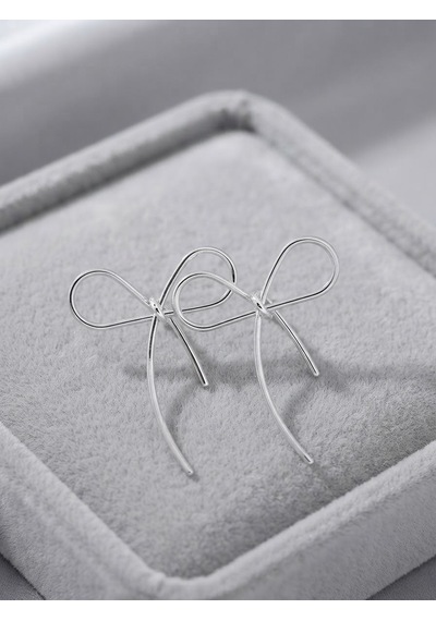 Silver Kurdele Figürlü Küpe Gümüş