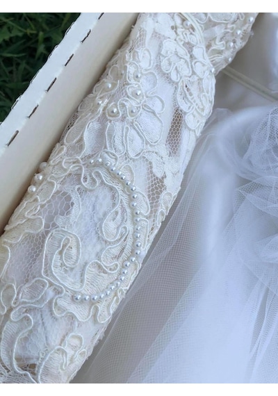 Claire Diamond Vintage Nakış İşlemeli Gelinlik Beyaz