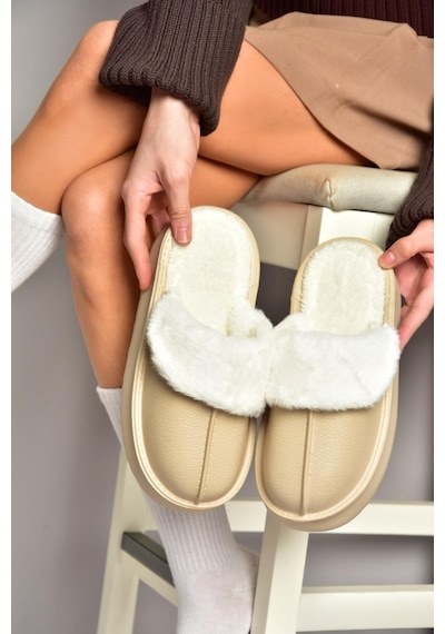 Fox Shoes T918264209 Bej İçi Peluş Kadın Terlik Bej