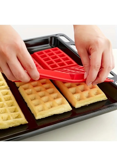 Silikon Fırın Tepsisi 4 Delikli Waffle Kalıbı, Kek Waffle Yapma Tepsisi Kalıbı Kırmızı