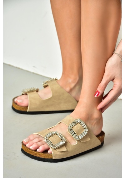 Fox Shoes K777604802 Bej Çift Tokalı Taşlı Kadın Terlik Bej