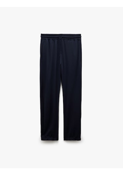 Koton Beli Bağcıklı Lastikli Paça Cep Detaylı Jogger Spor Eşofman Altı Lacivert 5sam40021nk Lacivert Koton Beli Bağcıklı Lastikli Paça Cep Detaylı Jogger Spor Eşofman Altı Lacivert 5sam40021nk Lacivert
